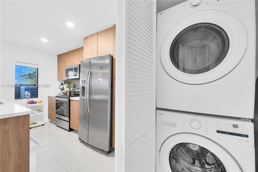 Furnished interior view inside a new home in , Florida City (Image 6).