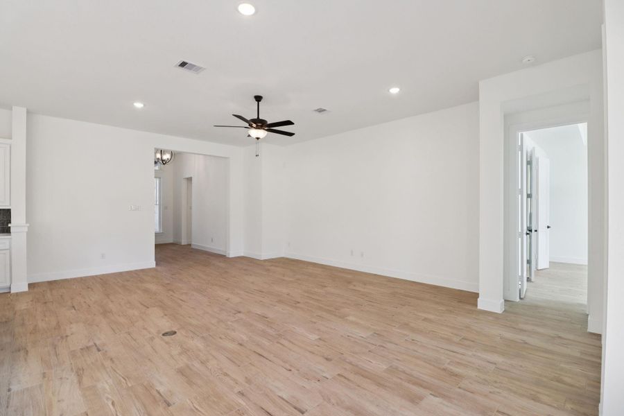 Spacious, unfurnished interior of a new home in The Highlands, Porter (Image 24).
