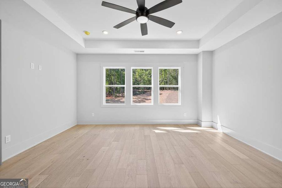 Spacious, unfurnished interior of a new home in Town Farms, Peachtree Corners (Image 16). Spacious, unfurnished interior of a new home in Town Farms, Peachtree Corners (Image 16).