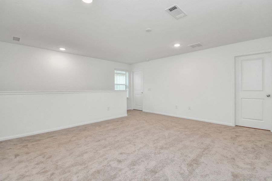 Spacious, unfurnished interior of a new home in Decker Farms, Magnolia (Image 27).