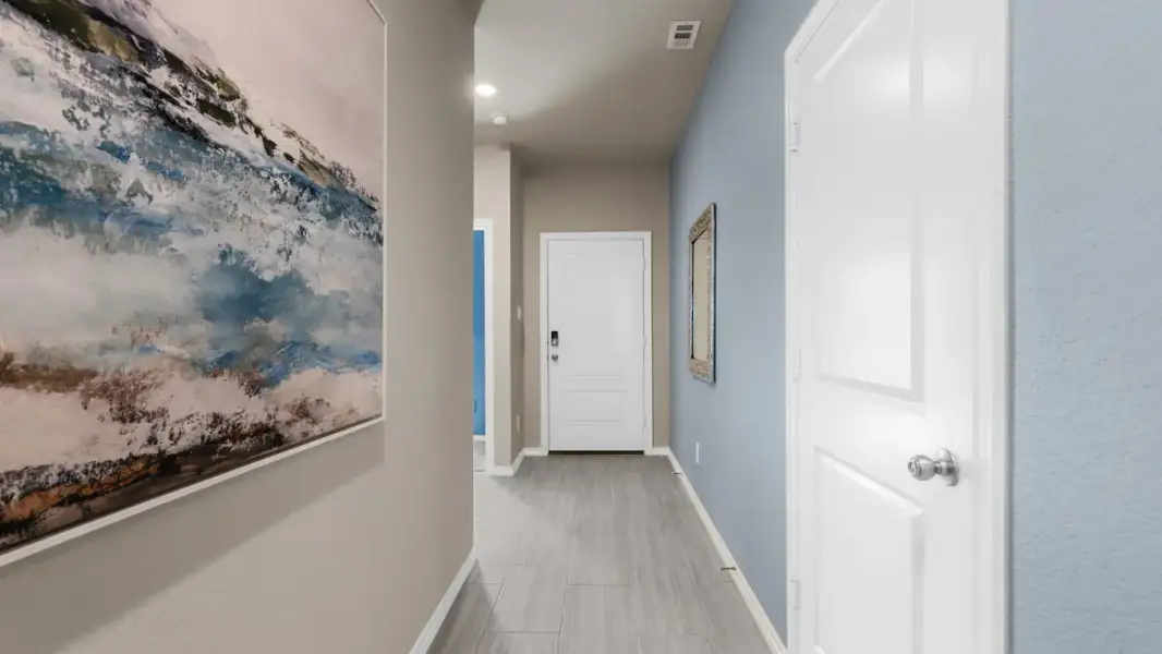 Spacious, unfurnished interior of a new home in Rosewood at Beltmill, Fort Worth (Image 21).