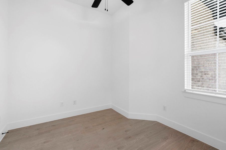 Spacious, unfurnished interior of a new home in Emory Glen, Magnolia (Image 25).