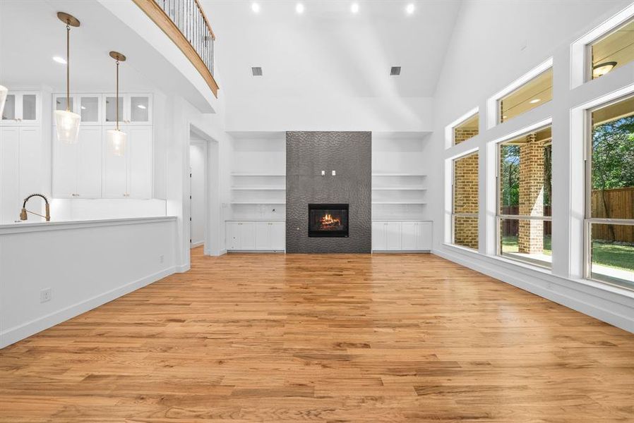 Spacious, unfurnished interior of a new home in , Cedar Hill (Image 23).