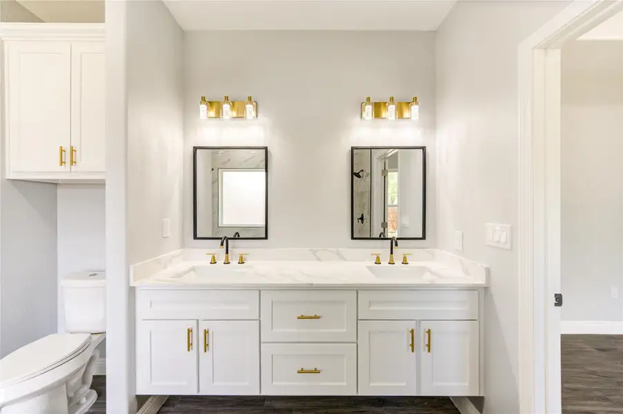 Furnished interior view inside a new home in , Woodbranch (Image 7).