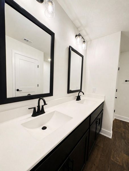 Furnished interior view inside a new home in River Ranch Trails, Dayton (Image 5).