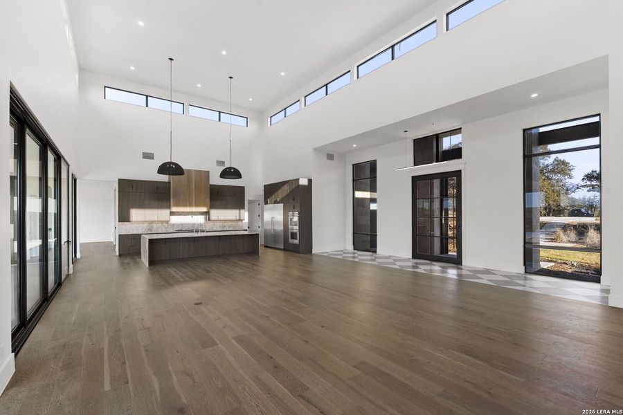 Spacious, unfurnished interior of a new home in , Boerne (Image 22).