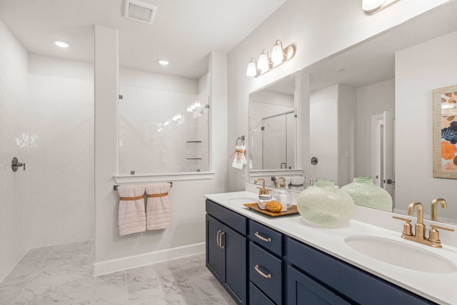 Representative furnished interior of a home built from the Harvard by Beazer Homes in Waterbend, Euless (Image 11).