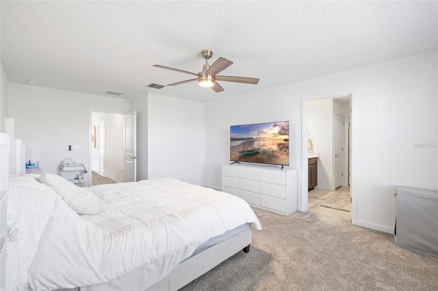 Furnished interior view inside a new home in Waterset, Apollo Beach (Image 30).