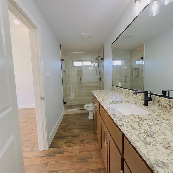 Furnished interior view inside a new home in , Dallas (Image 8).