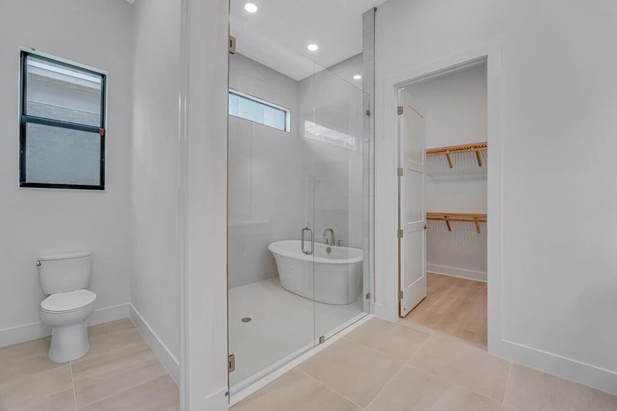 Furnished interior view inside a new home in Esprit at Avenir, Palm Beach Gardens (Image 42). Furnished interior view inside a new home in Esprit at Avenir, Palm Beach Gardens (Image 42).