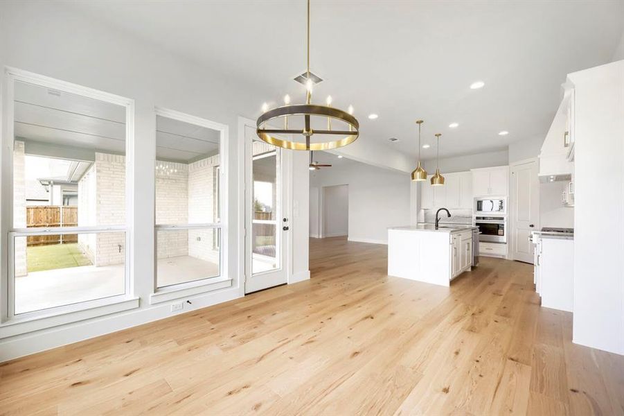 Spacious, unfurnished interior of a new home in Sweetgrass, Haslet (Image 16).