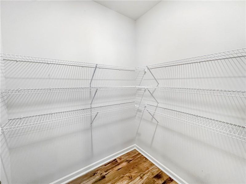 Spacious, unfurnished interior of a new home in Oakhurst Glen, Fairburn (Image 28).