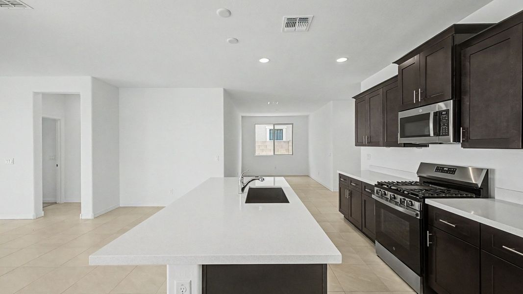 Furnished interior view inside a new home in The Villas at Mystic, Peoria (Image 19).