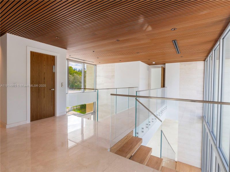 Exterior details and patio area of a home in , Pinecrest (Image 36).