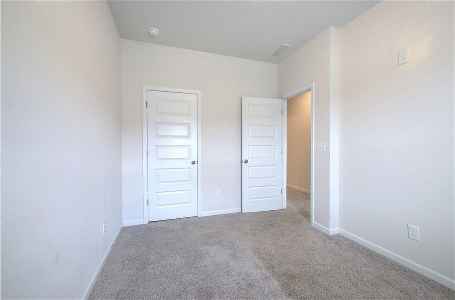 Spacious, unfurnished interior of a new home in , Cartersville (Image 23). Spacious, unfurnished interior of a new home in , Cartersville (Image 23).