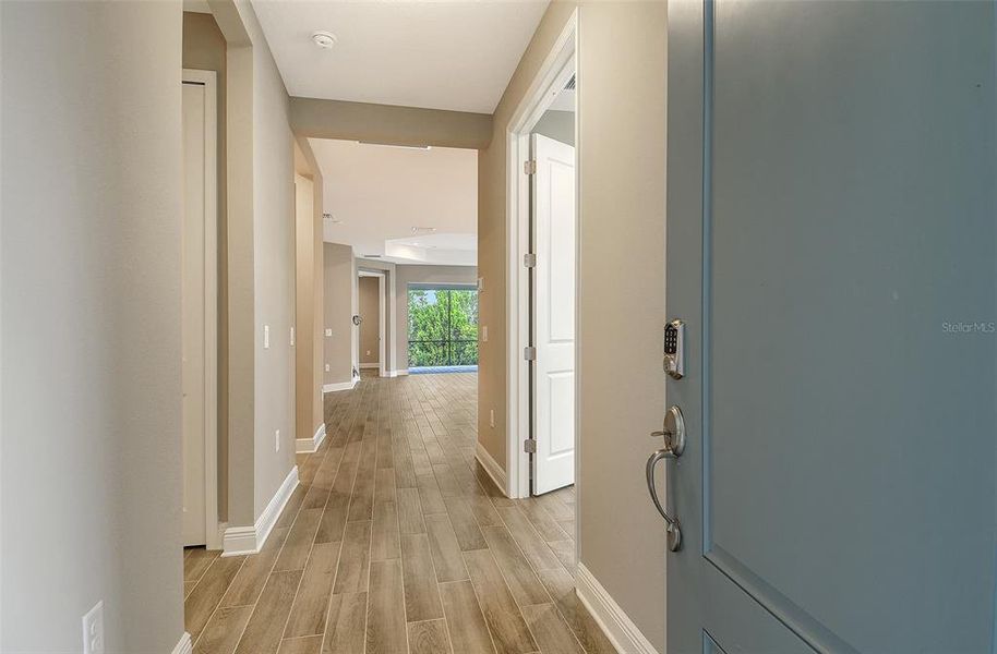 Spacious, unfurnished interior of a new home in , Venice (Image 21).