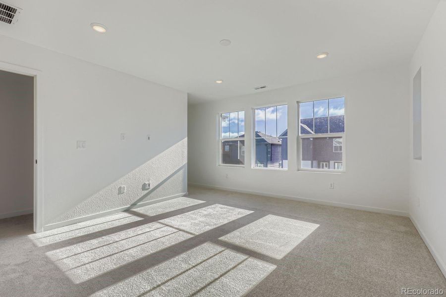 Image 12 of a home in . Image 12 of a home in .