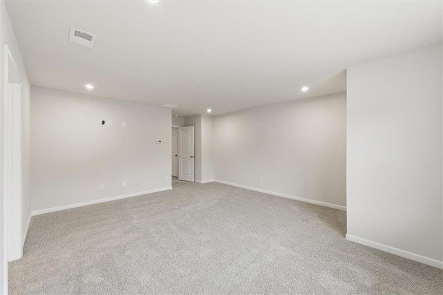 Spacious, unfurnished interior of a new home in Park Center Pointe, Mableton (Image 28).