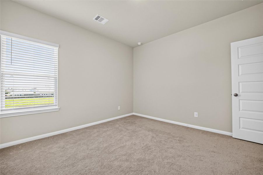 Spacious, unfurnished interior of a new home in Charleston Heights, Rosharon (Image 41).