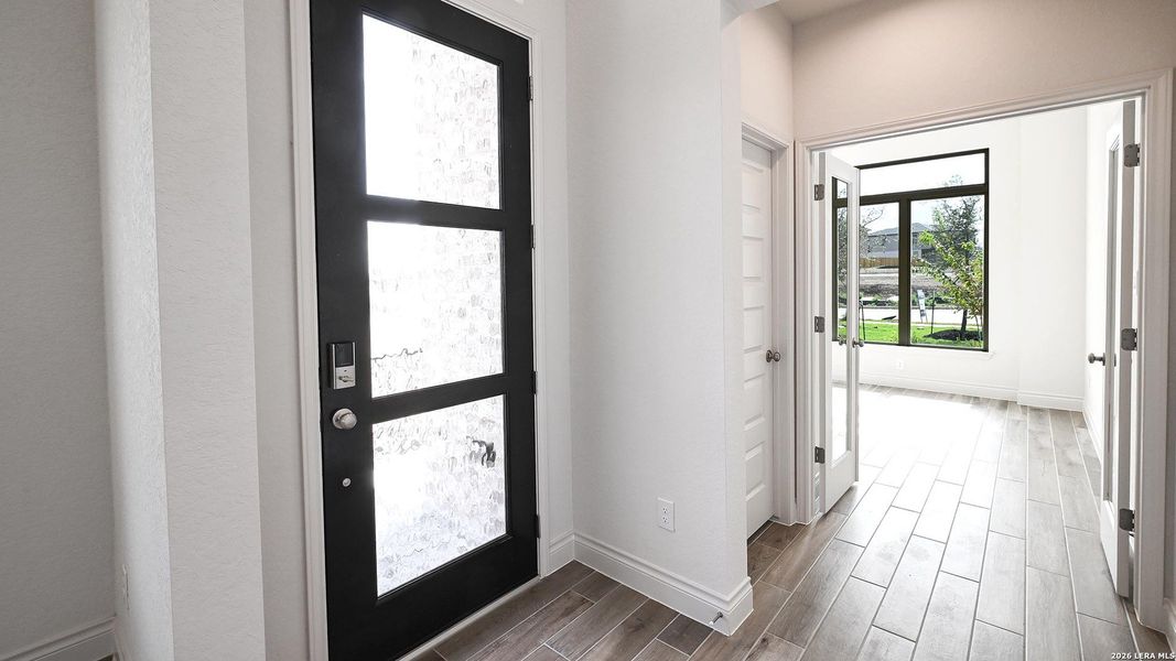 Spacious, unfurnished interior of a new home in Legacy at Lake Dunlap, New Braunfels (Image 17). Spacious, unfurnished interior of a new home in Legacy at Lake Dunlap, New Braunfels (Image 17).