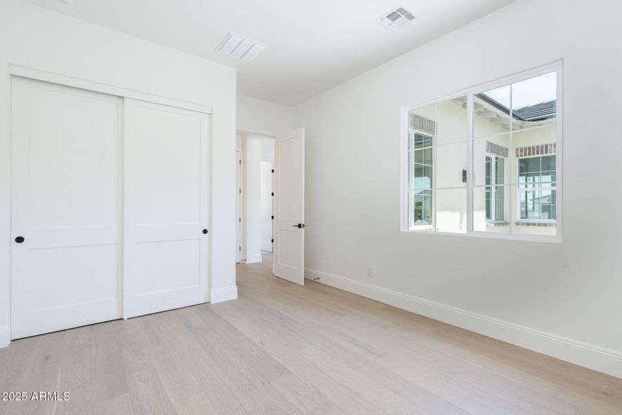 44-web-or-mls-77th-36