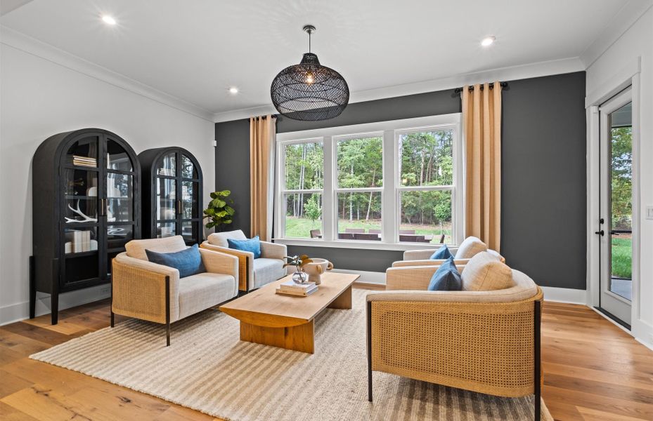 Representative furnished interior of a home built from the Stonegate by Pulte Homes in The Retreat at Carolina Ridge, Harrisburg (Image 49).