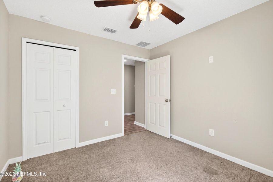 Spacious, unfurnished interior of a new home in , Jacksonville (Image 16).