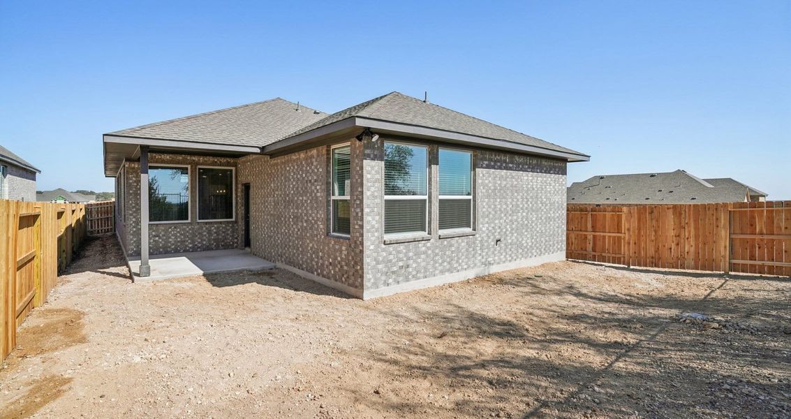 Exterior details and patio area of a home in Meyer Ranch, New Braunfels (Image 4).