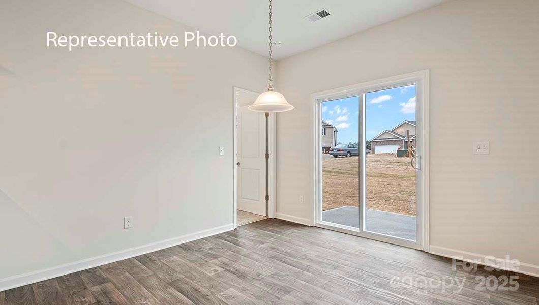 Spacious, unfurnished interior of a new home in Stanton, Richburg (Image 11).