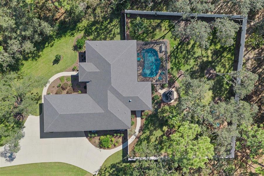 Community amenities in , Beverly Hills (Image 47). Community amenities in , Beverly Hills (Image 47).