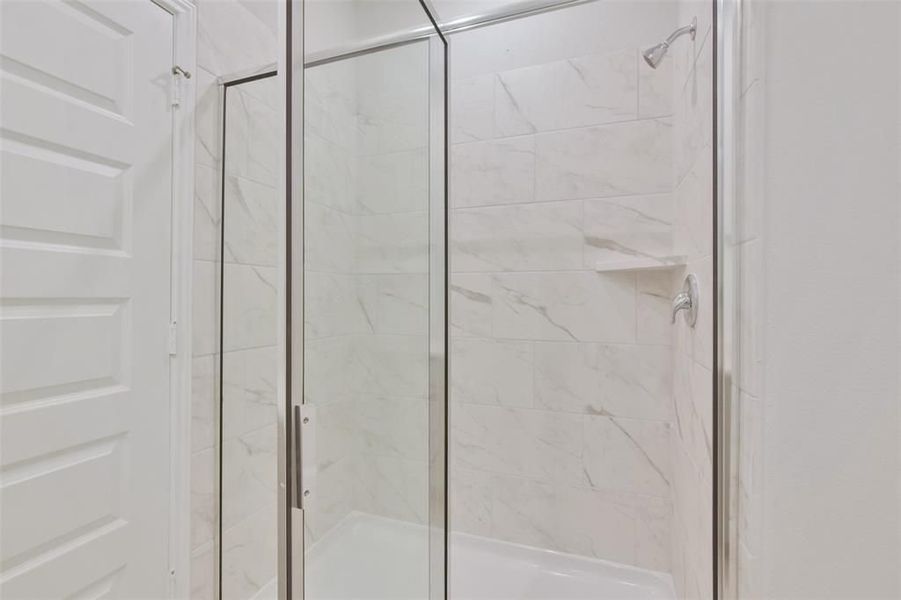 Image 48 of a home in Lakes at Black Oak.