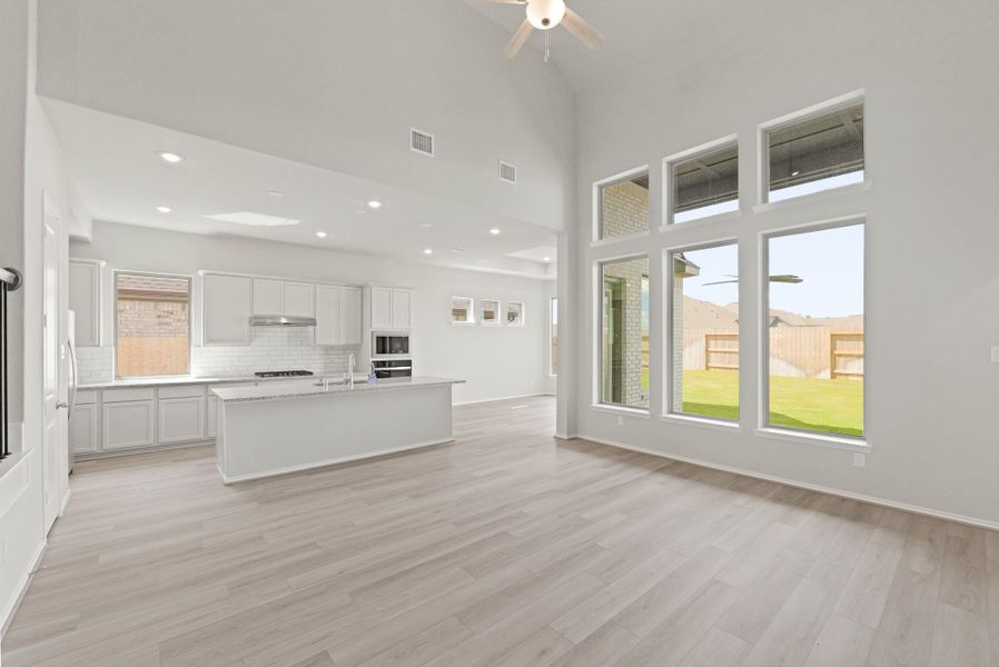 Spacious, unfurnished interior of a new home in The Trails, New Caney (Image 36). Spacious, unfurnished interior of a new home in The Trails, New Caney (Image 36).