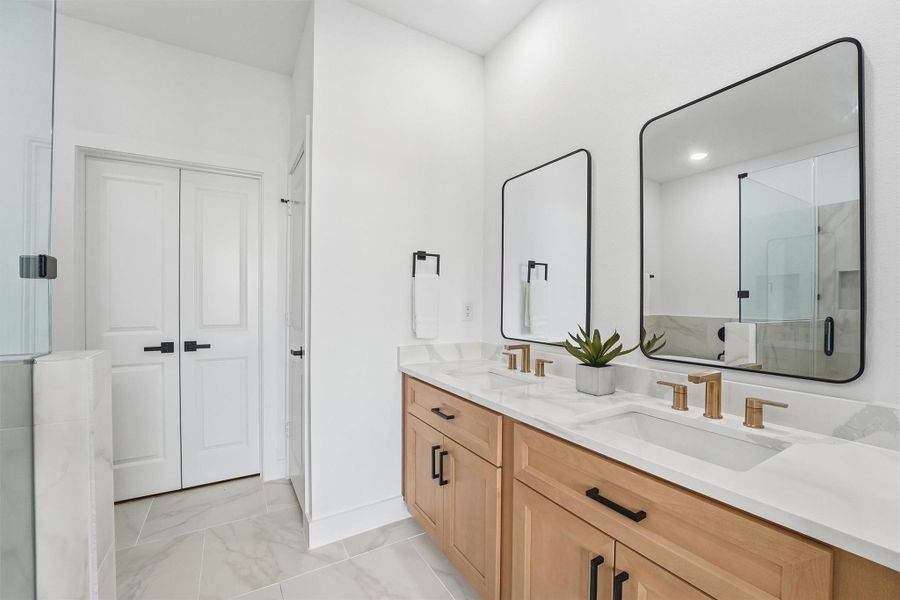 Furnished interior view inside a new home in , Houston (Image 10).