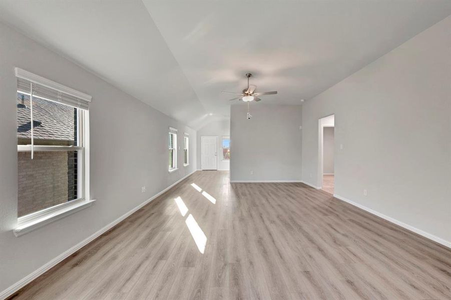 Spacious, unfurnished interior of a new home in ValleyBrooke, Mesquite (Image 26). Spacious, unfurnished interior of a new home in ValleyBrooke, Mesquite (Image 26).