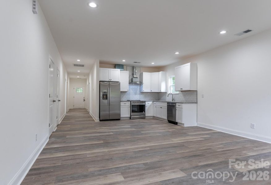 Spacious, unfurnished interior of a new home in , Gastonia (Image 26).