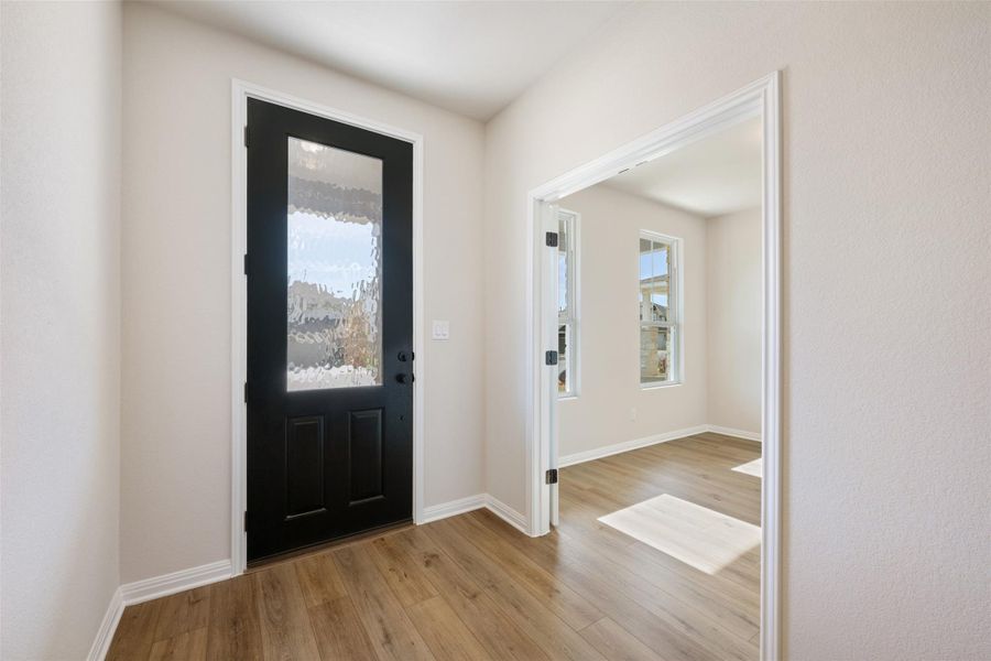 Representative images and renderings are for illustrative purposes. Actual structural options and design finishes of home may vary.