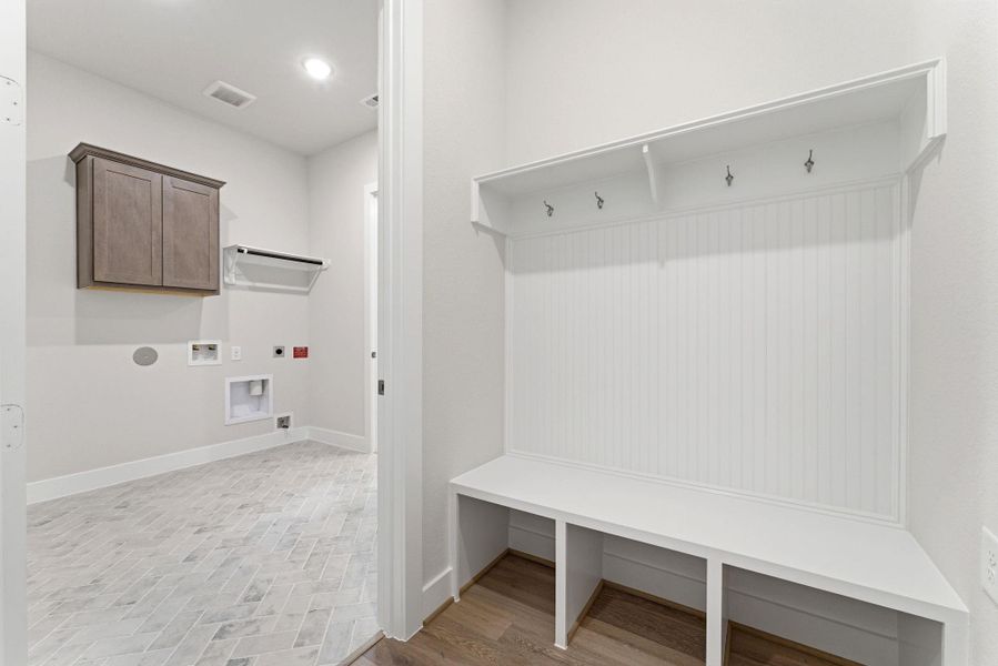 Spacious, unfurnished interior of a new home in The Highlands, Porter (Image 22).