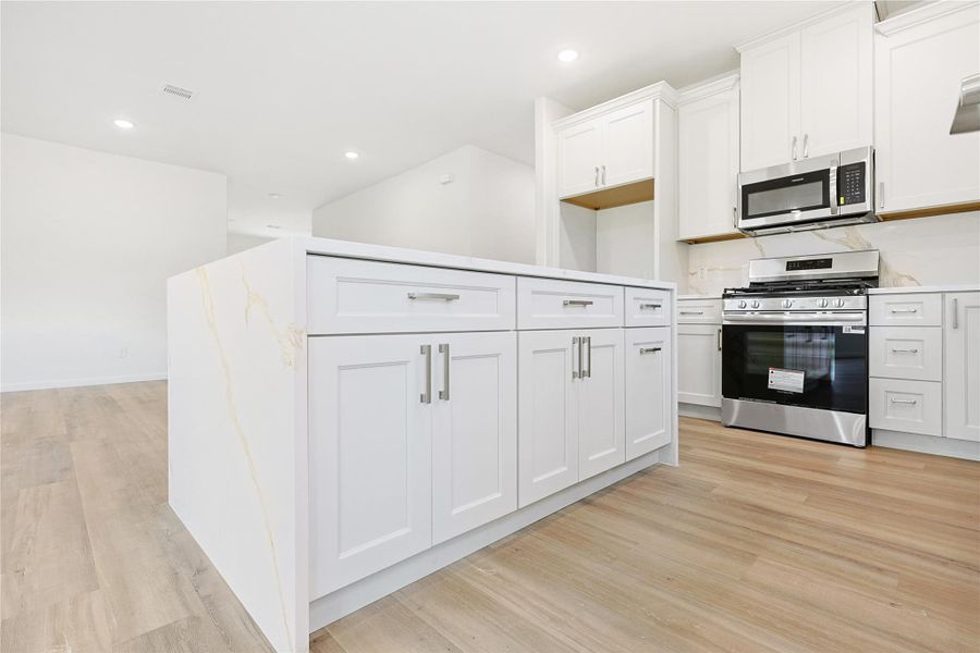Furnished interior view inside a new home in , Pearland (Image 12).
