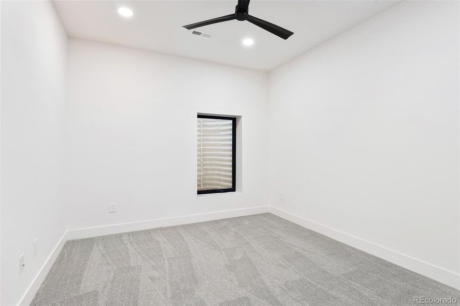 Spacious, unfurnished interior of a new home in , Denver (Image 26).