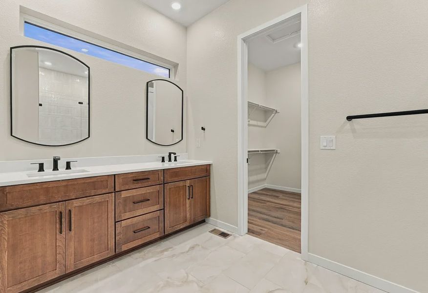 Homesite 67 Primary Bath - 17 of 21 Homesite 67 Primary Bath - 17 of 21