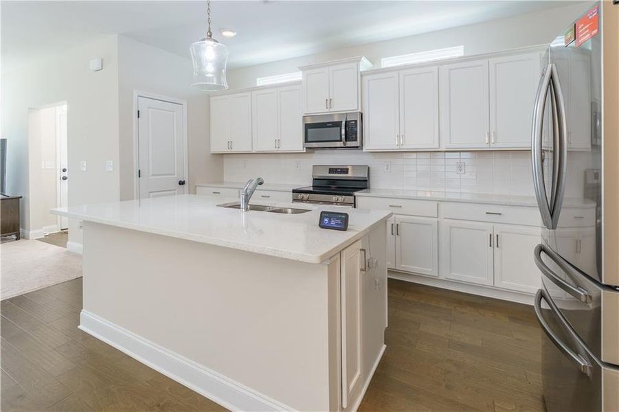Furnished interior view inside a new home in Edenglen, Buford (Image 11).