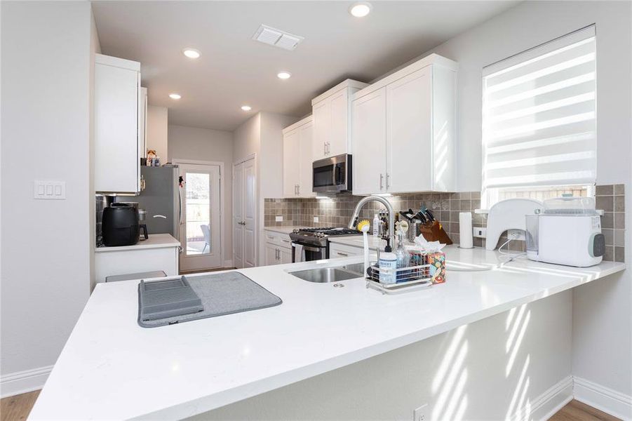 Furnished interior view inside a new home in Symmetry 37s, Frisco (Image 24). Furnished interior view inside a new home in Symmetry 37s, Frisco (Image 24).