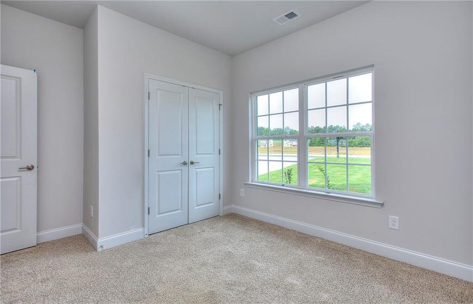 Spacious, unfurnished interior of a new home in , Homer (Image 18).