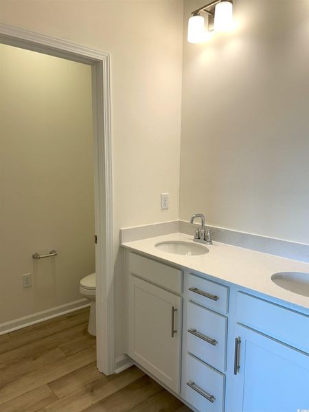 Furnished interior view inside a new home in Edgefield, Loris (Image 7).