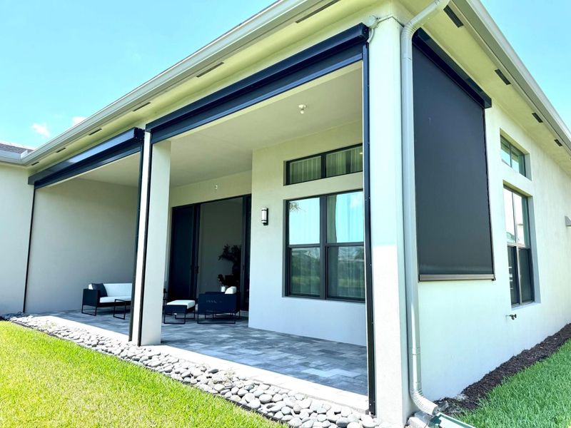 Exterior details and patio area of a home in , Boca Raton (Image 18).