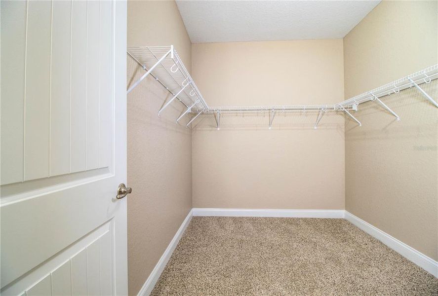 Spacious, unfurnished interior of a new home in , Bartow (Image 17).