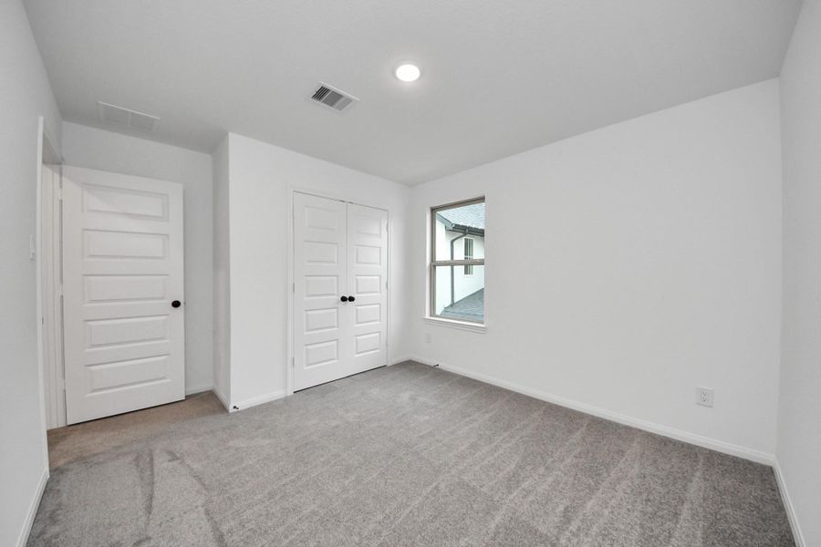 Spacious, unfurnished interior of a new home in Elyson, Katy (Image 19).