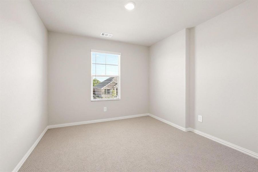 Spacious, unfurnished interior of a new home in Westmoor, Sherman (Image 33).