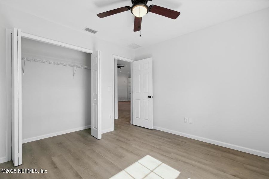 Spacious, unfurnished interior of a new home in , Jacksonville (Image 31).
