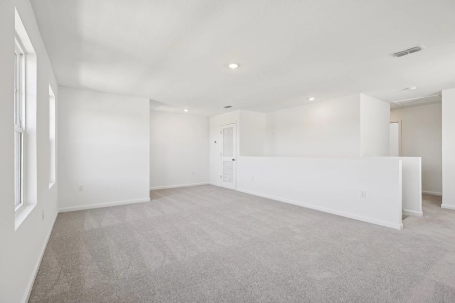 Representative unfurnished interior of a home built from the Keele by Starlight Homes in Hawks Run, Kissimmee (Image 22).